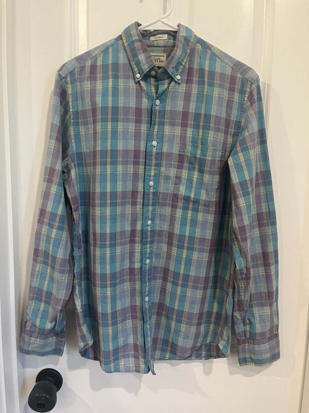 J. Crew Men's Classic Fit Long Sleeve Button-Down plaid Shirt